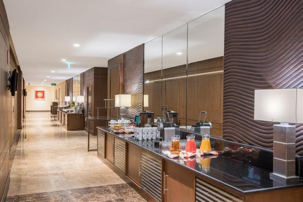 CROWNE PLAZA MADINA